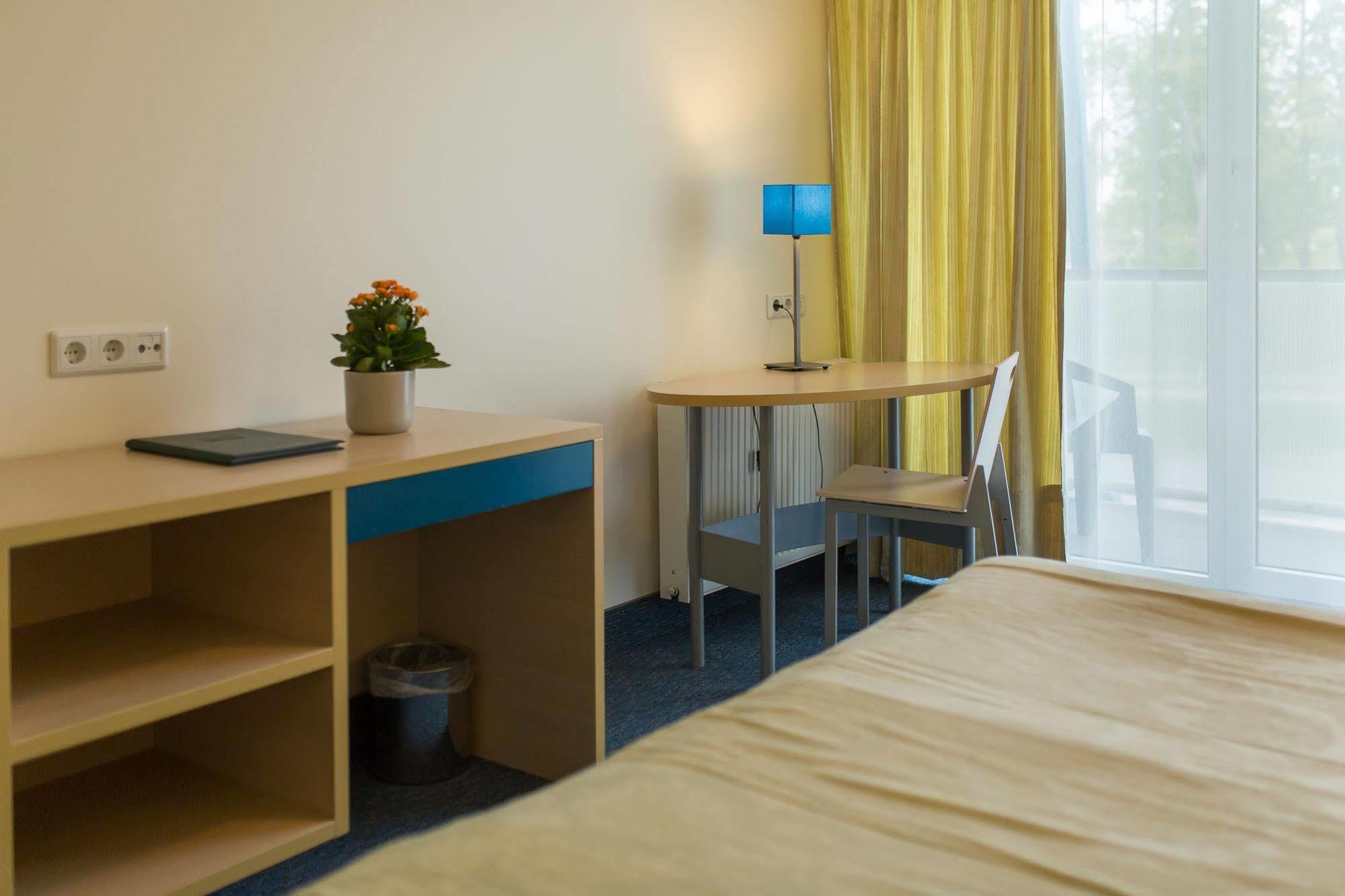Asa Spa Hotel Куресааре Екстериор снимка